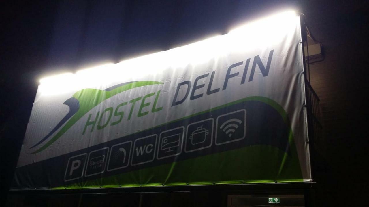 Delfin Hostel Štúrovo Bagian luar foto