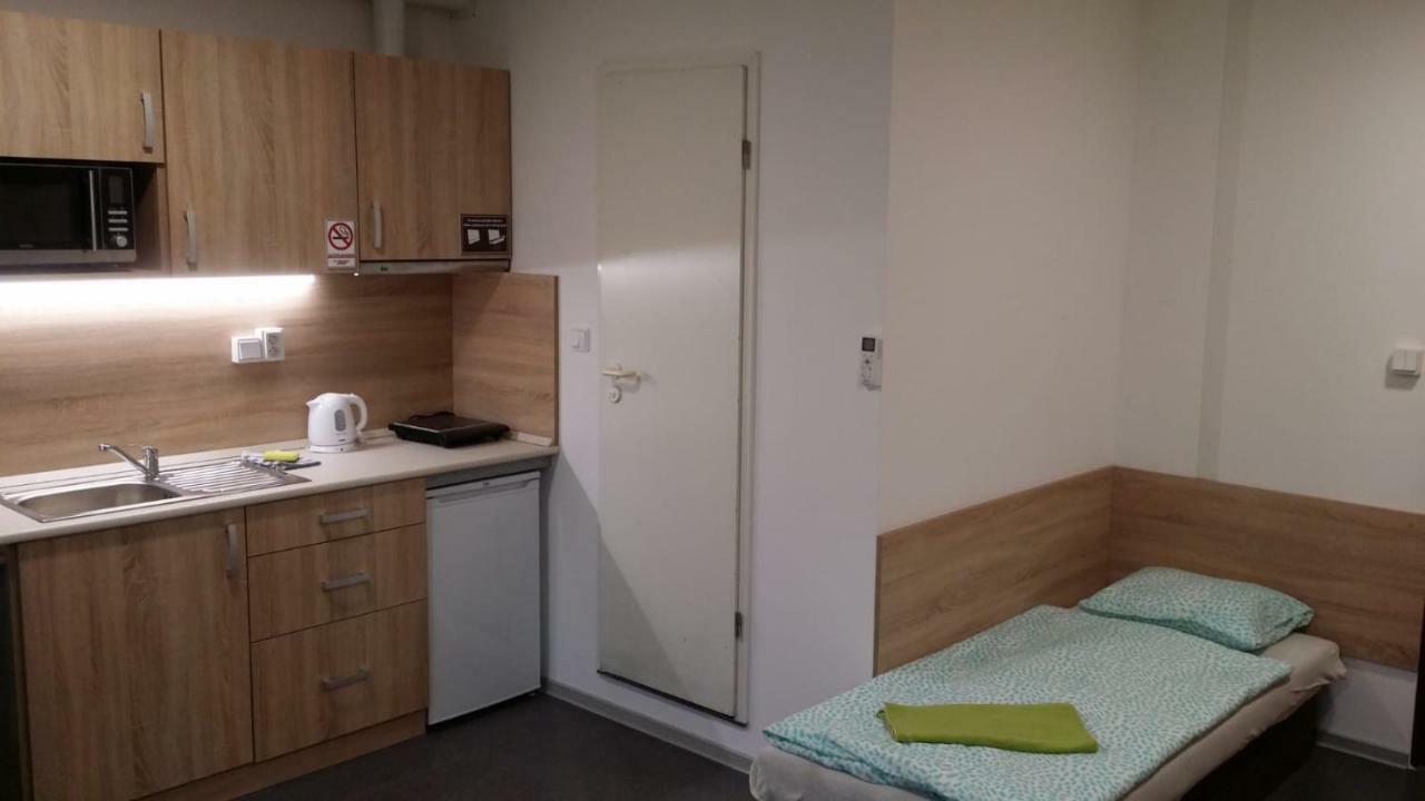 Delfin Hostel Štúrovo Bagian luar foto